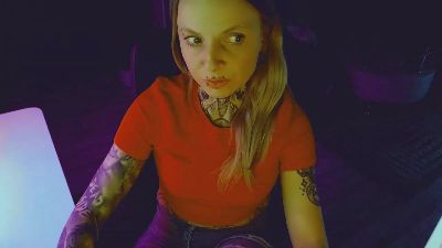 InesDesire live cam on Cam4