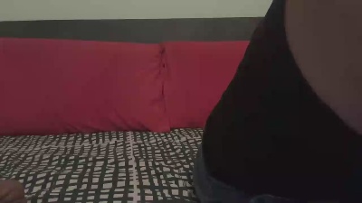 InesItalianWife live cam on Cam4