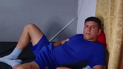 Infalible live cam on Cam4