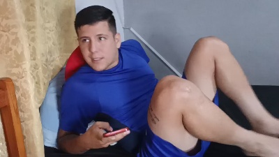 Infalible live cam on Cam4