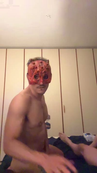 Infestacon live cam on Cam4