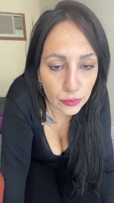 Infierno live cam on Cam4