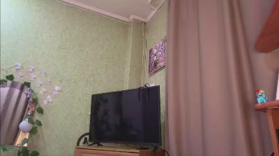 IngeborgPesin live cam on Cam4