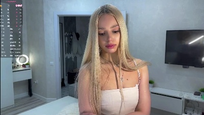 IngridKoehn live cam on Cam4