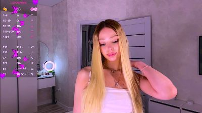 IngridKoehn live cam on Cam4