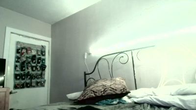 Inittowinit780 live cam on Cam4