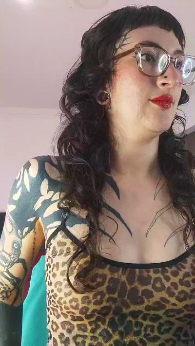 Inked_Val live cam on Cam4