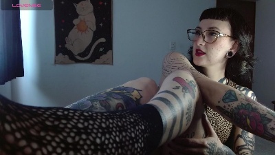 Inked_Val live cam on Cam4