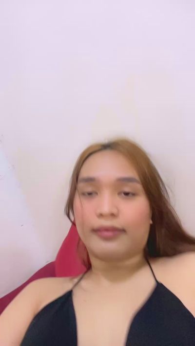 InocentKiarah live cam on Cam4