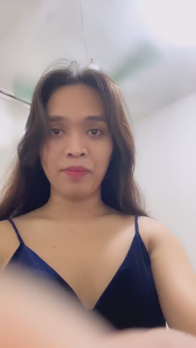 InocentKiarah live cam on Cam4