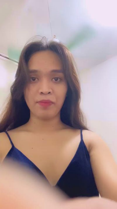 InocentKiarah live cam on Cam4