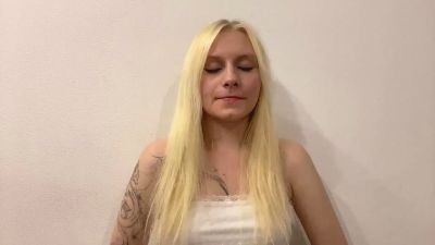 IonaMarket live cam on Cam4