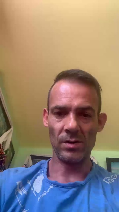 Ionutdej live cam on Cam4