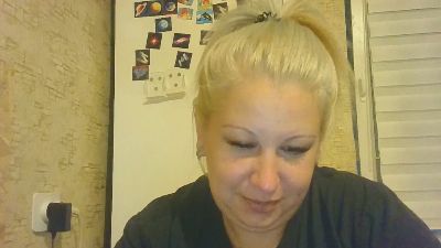 IpinaZara live cam on Cam4
