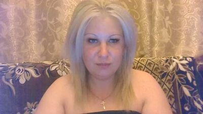 IpinaZara live cam on Cam4