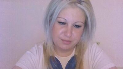 IpinaZara live cam on Cam4
