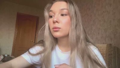 IreneAntley live cam on Cam4