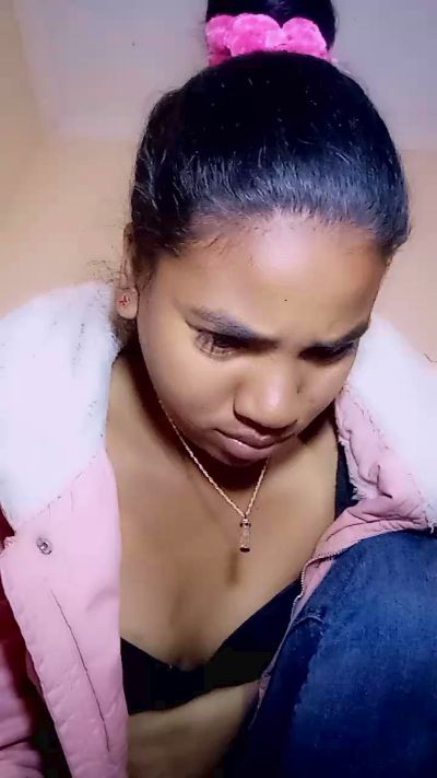 Irinah01 live cam on Cam4