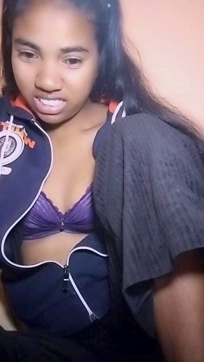 Irinah01 live cam on Cam4
