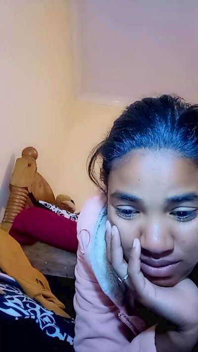 Irinah01 live cam on Cam4