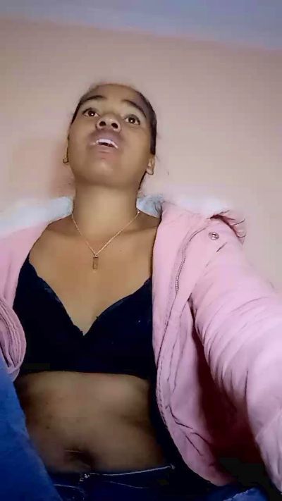Irinah01 live cam on Cam4