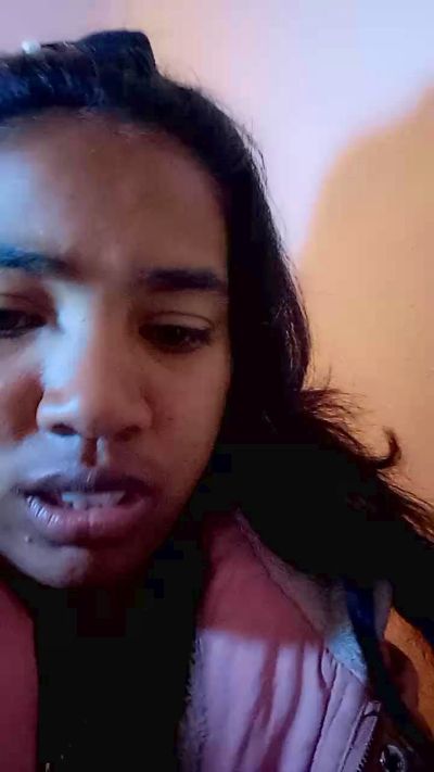 Irinah01 live cam on Cam4