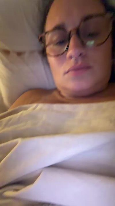 Iris26 live cam on Cam4