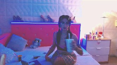 IrisIrs live cam on Cam4