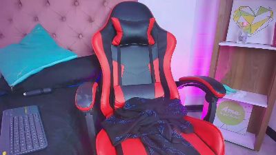 Iris_Roses live cam on Cam4
