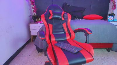 Iris_Roses live cam on Cam4
