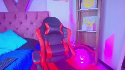 Iris_Roses live cam on Cam4