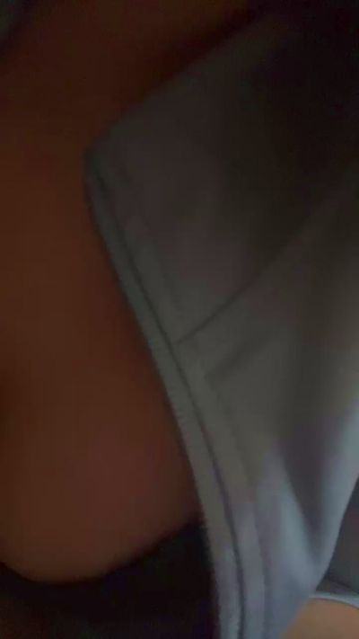 Irismorenaaa live cam on Cam4