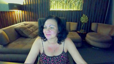 IrissMoon live cam on Cam4