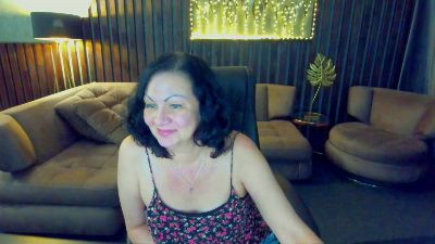 IrissMoon live cam on Cam4