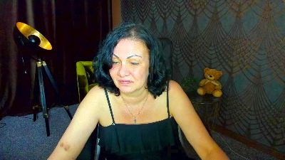 IrissMoon live cam on Cam4