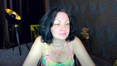 IrissMoon live cam on Cam4