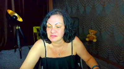 IrissMoon live cam on Cam4