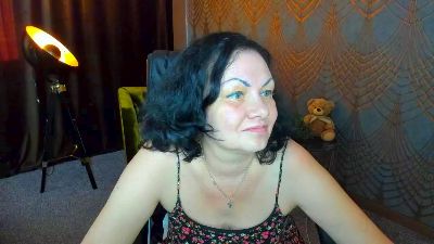 IrissMoon live cam on Cam4