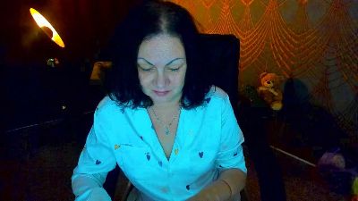 IrissMoon live cam on Cam4