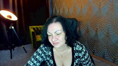 IrissMoon live cam on Cam4