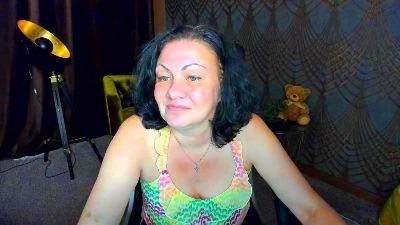 IrissMoon live cam on Cam4