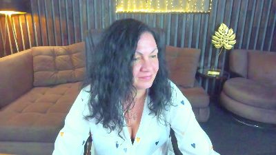 IrissMoon live cam on Cam4
