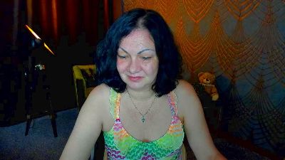IrissMoon live cam on Cam4