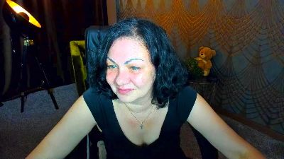 IrissMoon live cam on Cam4