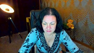 IrissMoon live cam on Cam4