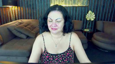IrissMoon live cam on Cam4