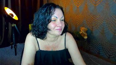 IrissMoon live cam on Cam4