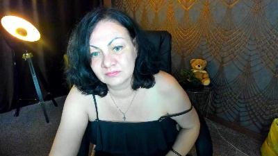 IrissMoon live cam on Cam4