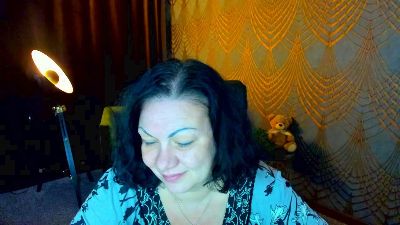 IrissMoon live cam on Cam4