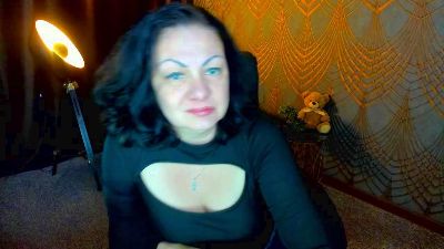IrissMoon live cam on Cam4